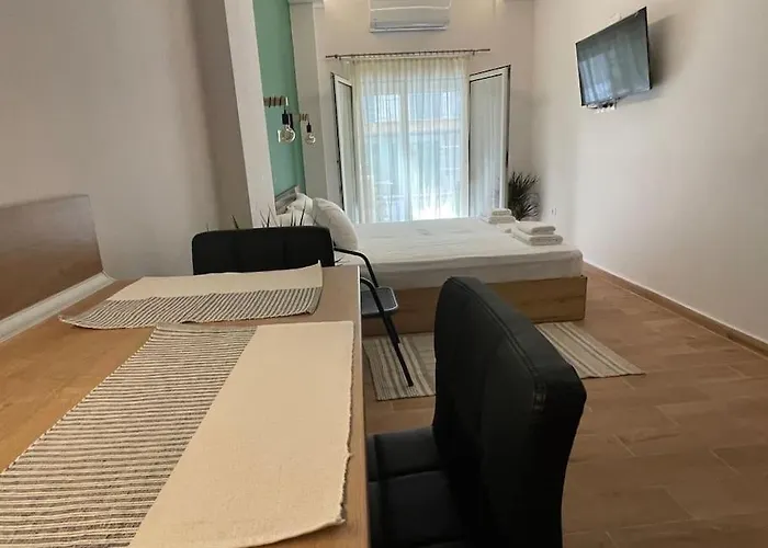 Palmera Freeparking Studio