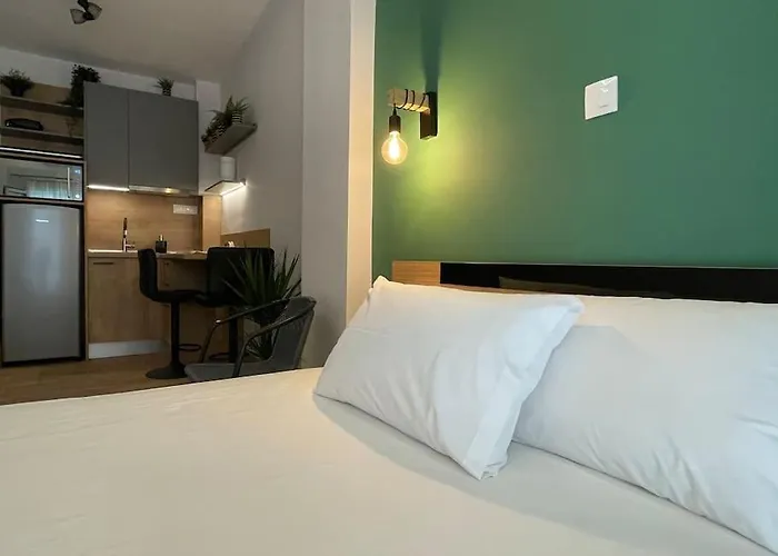 Palmera Freeparking Studio